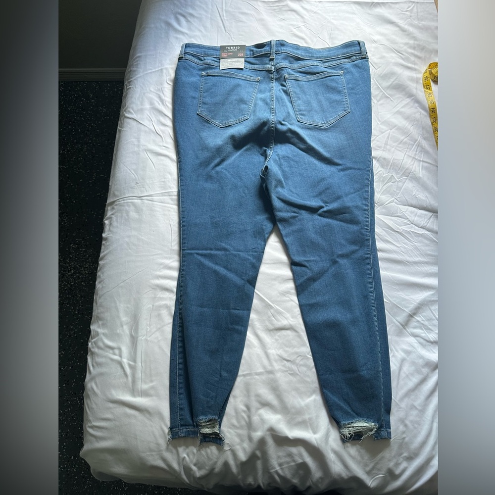 NWT Torrid super skinnies! - Picture 3 of 10
